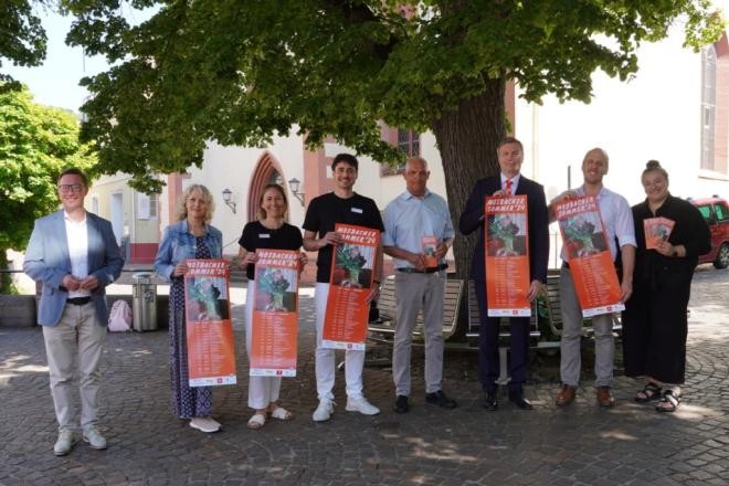 Gruppenbild mit Sponsoren, (c) Stadt Mosbach